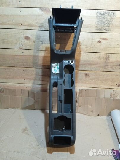 Консоль центральная (тоннель) Skoda Yeti 1.8 tsi 4