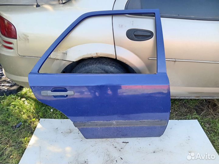 Дверь задняя правая на мерседес 124