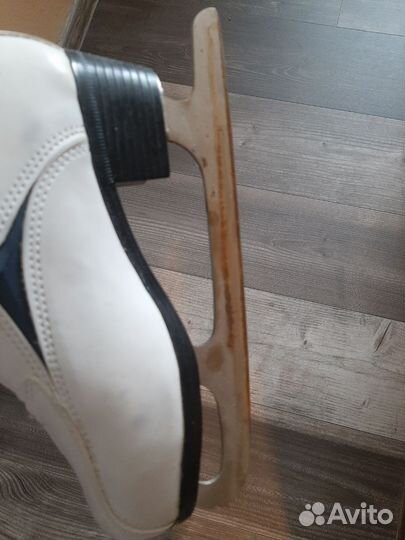 Коньки женские 37 38 размер