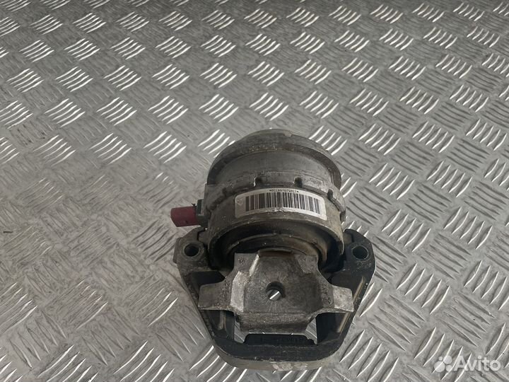 Подушка крепления двс Audi A8 D4 4,0 тб