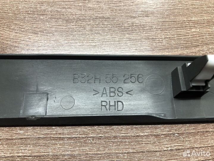 Накладка декоративная Mazda Axela BK 2002-2008