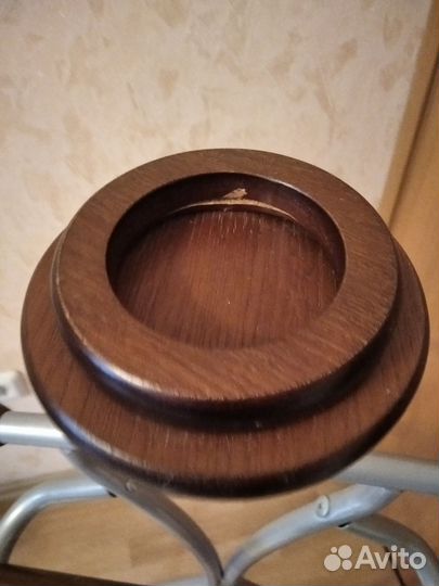 Вешалка для одежды напольная