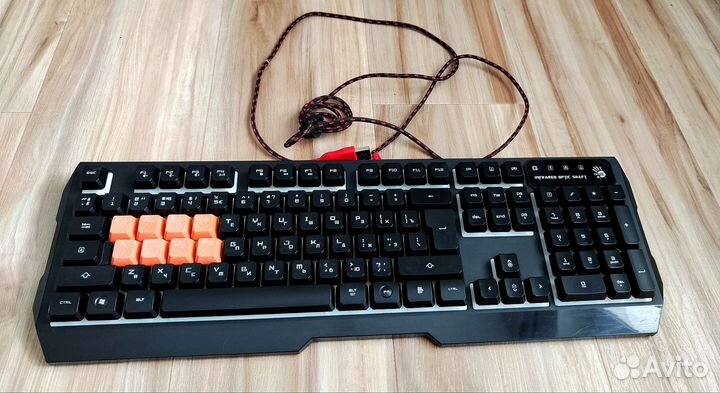 Игровая клавиатура Bloody B188