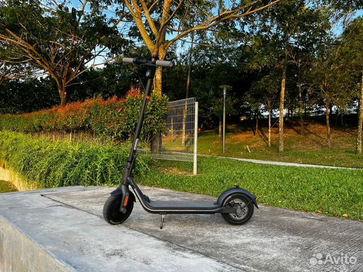 Электросамокат Ninebot KickScooter F25