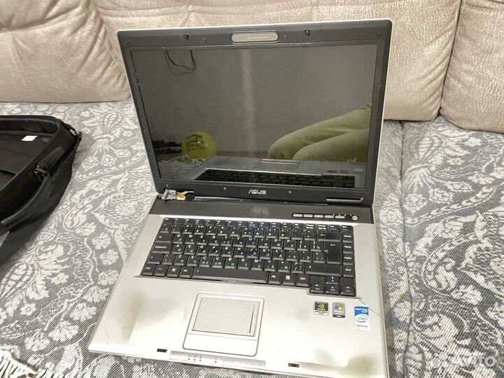 Ноутбук asus