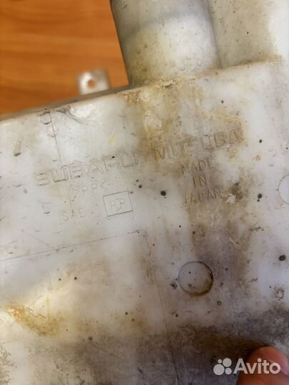 Бачок омывателя subaru forester sh (под ремонт)