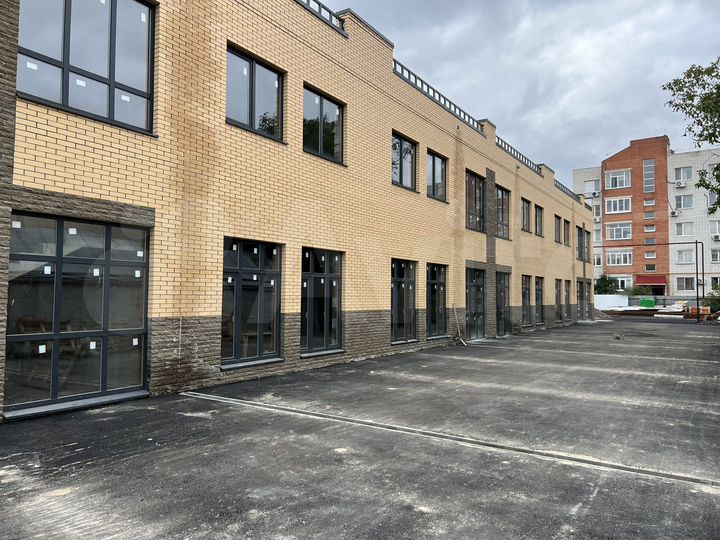 Свободного назначения, 700 м²