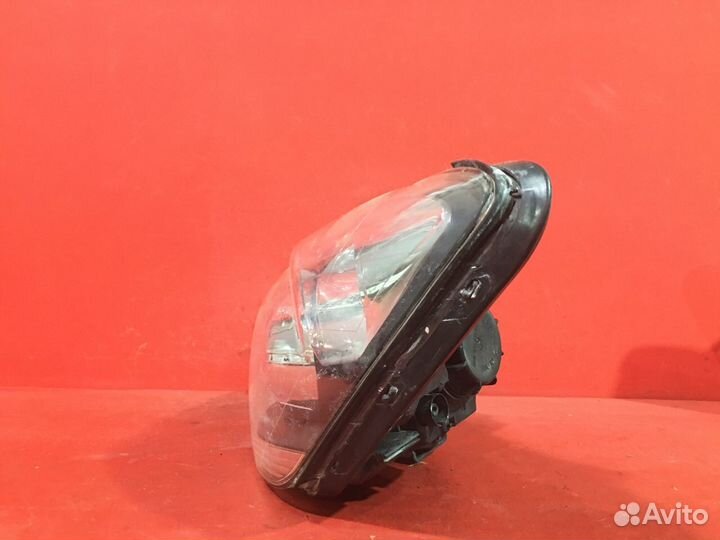 Фара левая Kia Ceed хетчбэк G4FA 1.4L 1396 куб.см