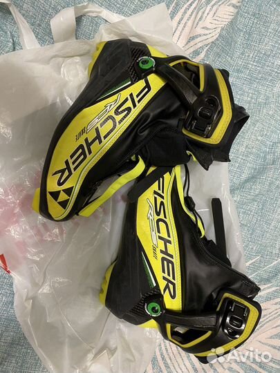 Лыжные ботинки fischer rcs skate world cup carbon