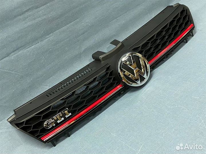 Решетка радиатора Volkswagen Golf VII