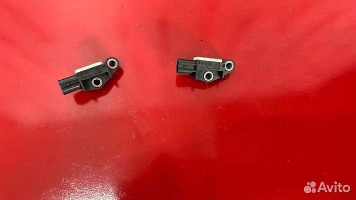 Датчик удара Audi A6 C6 2.8 ccea 2010