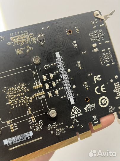 Видеокарта GTX 1050 TI