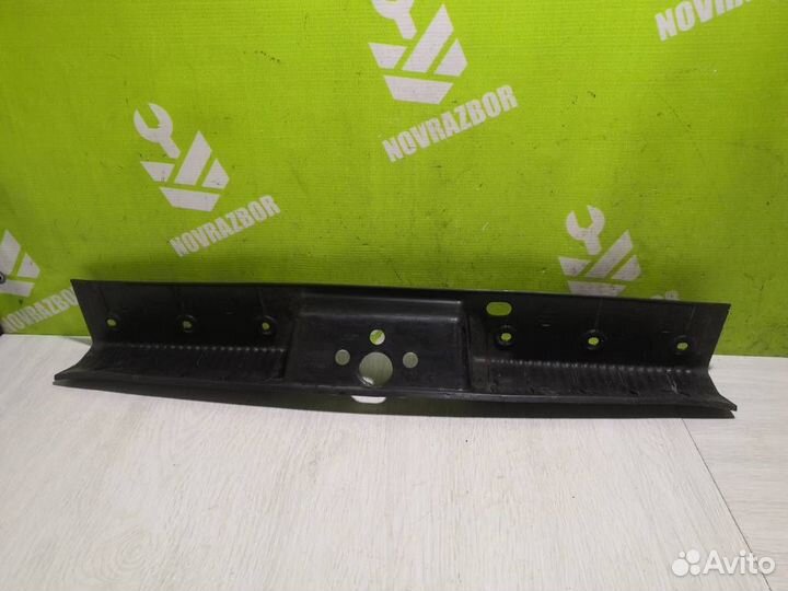 Обшивка багажника Форд Фокус 1