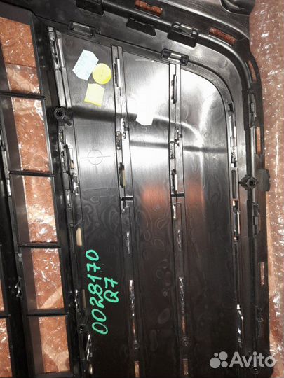 Решетка радиатора Audi Q7 2015