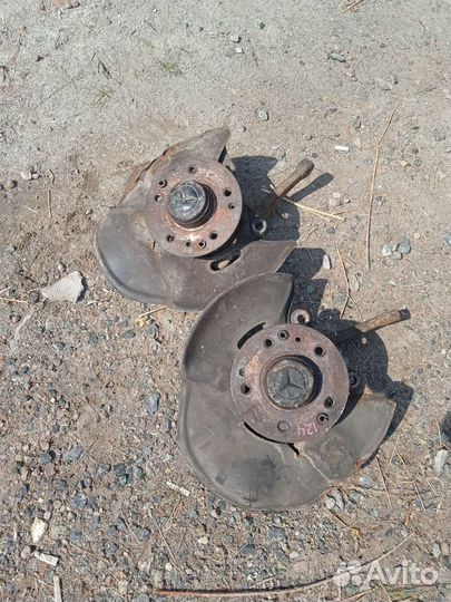 Поворотный кулак mercedes w124 мерседес 124