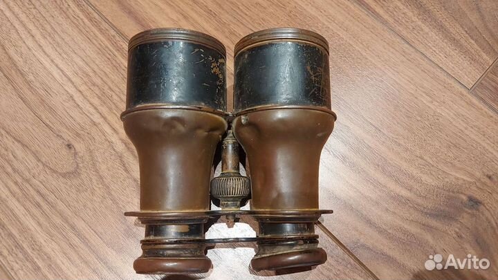 Старинный бинокль