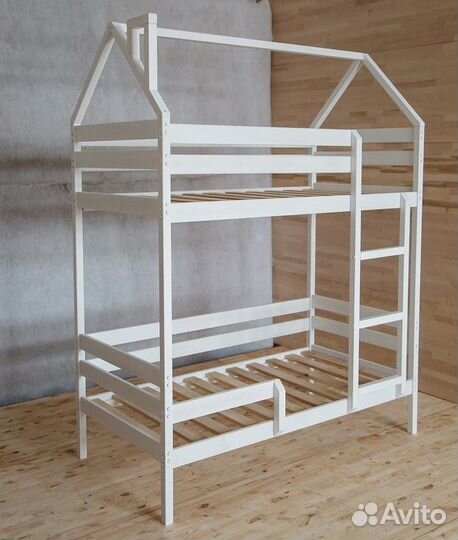 Двухъярусная кровать