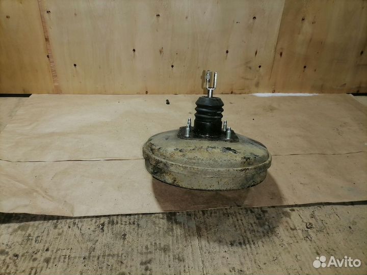 Вакуумный усилитель тормозов Рено Клио 2