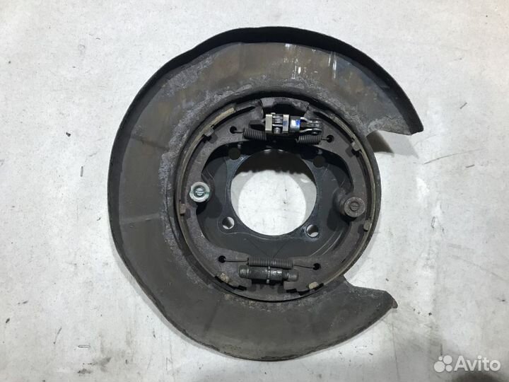 44030EA060 Щиток тормозной R Nissan Pathfinder R51