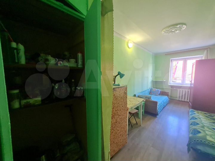 Комната 9 м² в 5-к., 5/5 эт.
