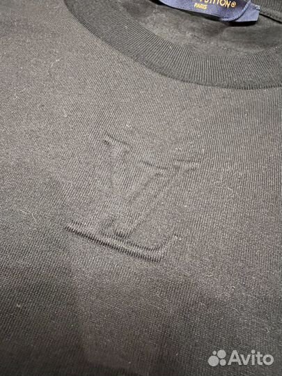 Футболка Louis vuitton T-shirt con iniziali LV imp