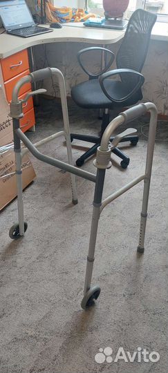 Ходунки для взрослых на колесах