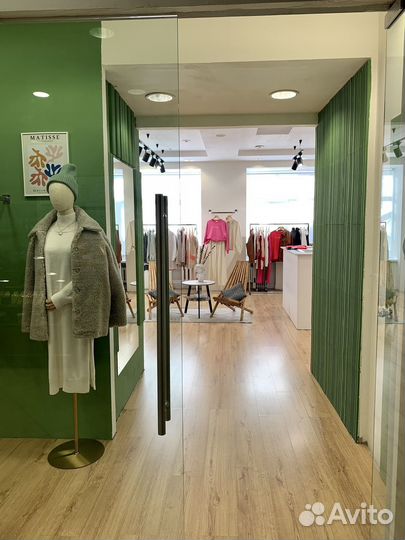 Продаю готовый бизнес магазин одежды