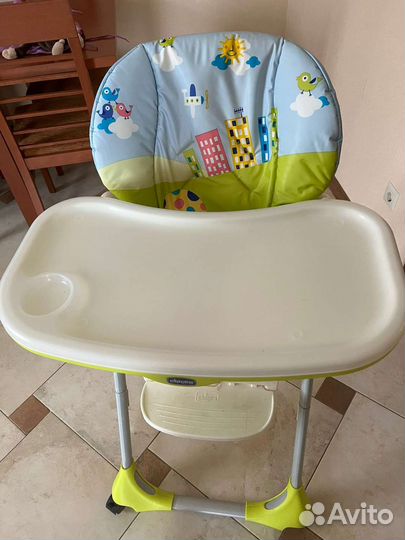 Детская кровать комод стульчик и ванночка