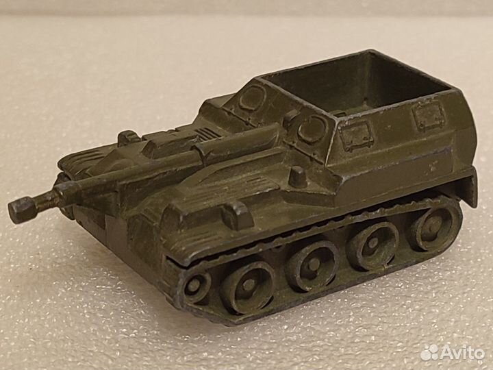 Игрушка для мальчиков. Танк. Самоходка
