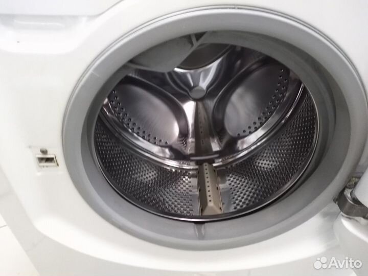 Стиральная машина Hotpoint-Ariston aqsl85