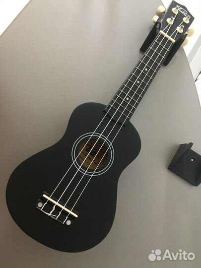 Укулеле сопрано черная (Новая) tutti JR-11