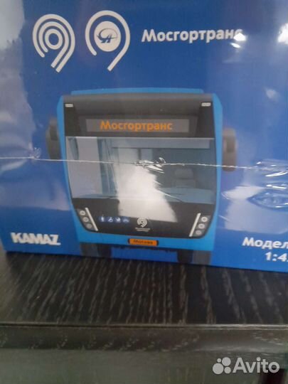Модель 1:43 автобуса камаз