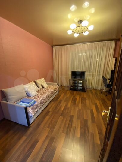 2-к. квартира, 60 м², 1/5 эт.