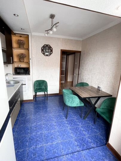 2-к. квартира, 56 м², 6/9 эт.