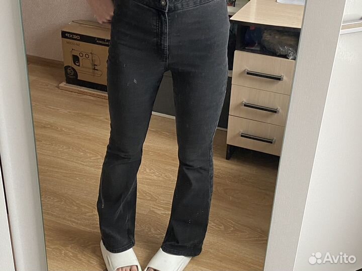 Джинсы клеш