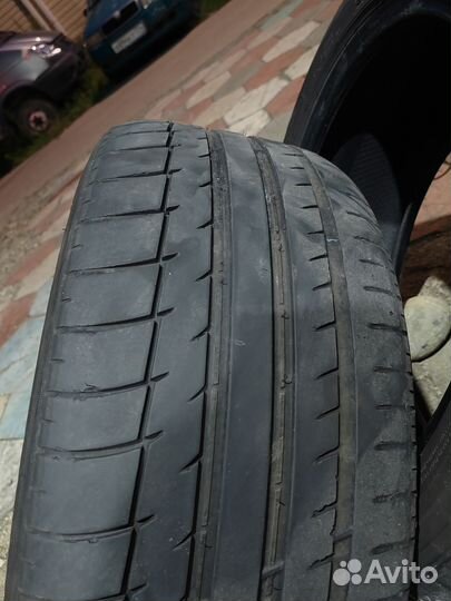 Triangle Sportex TSH11 245/45 R18 201D