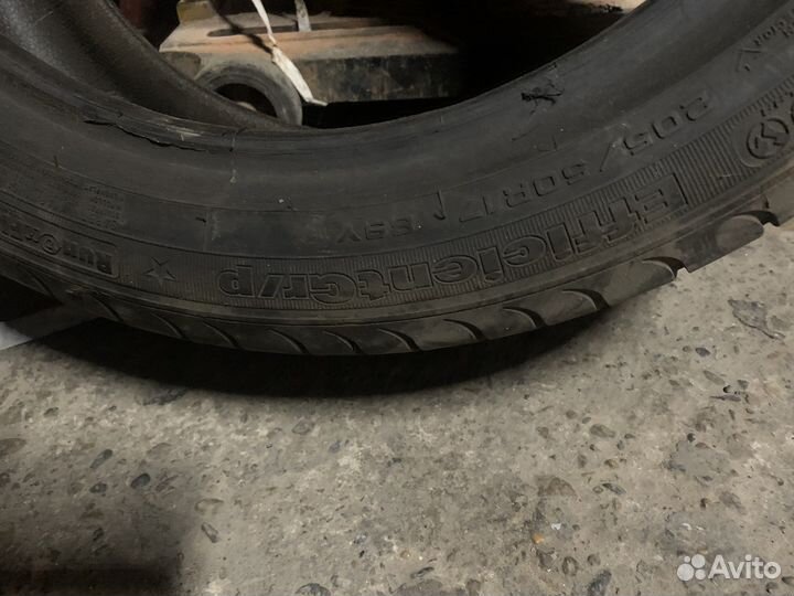 Goodyear EfficientGrip 205/50 R17 89
