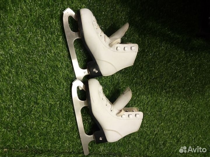 Коньки фигурные