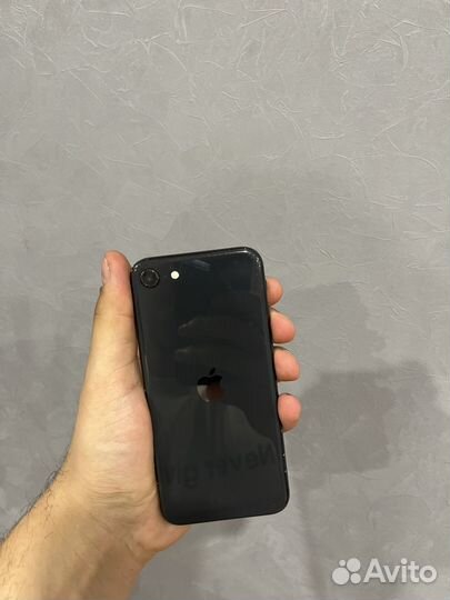 iPhone SE (2020), 128 ГБ