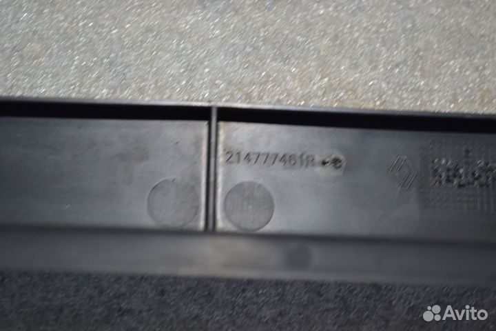 Воздуховод радиатора нижний Renault Duster