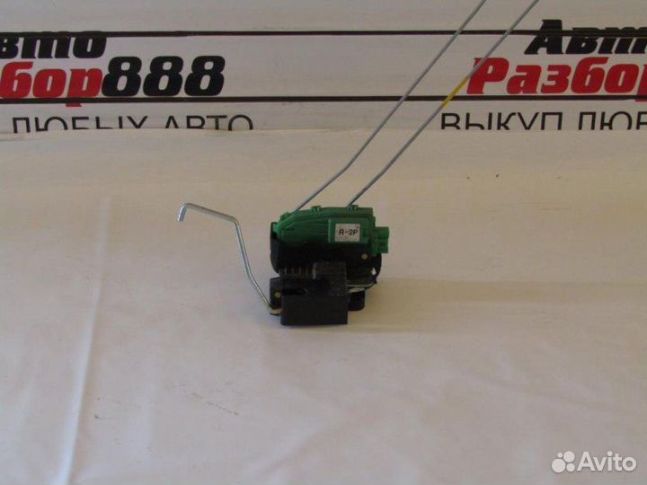 Замок двери задний правый Hyundai Solaris седан