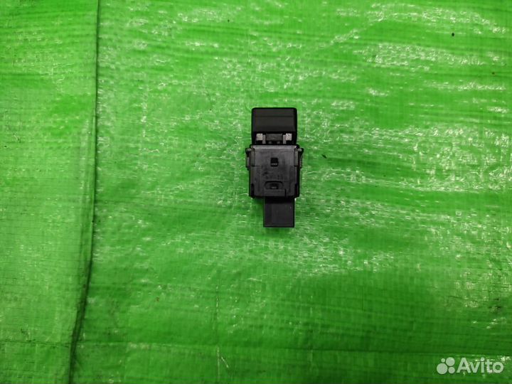 Кнопка помощи спуска со склона Koleos 08-16