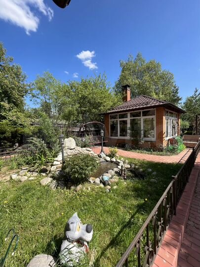 Дом 195,5 м² на участке 10 сот.