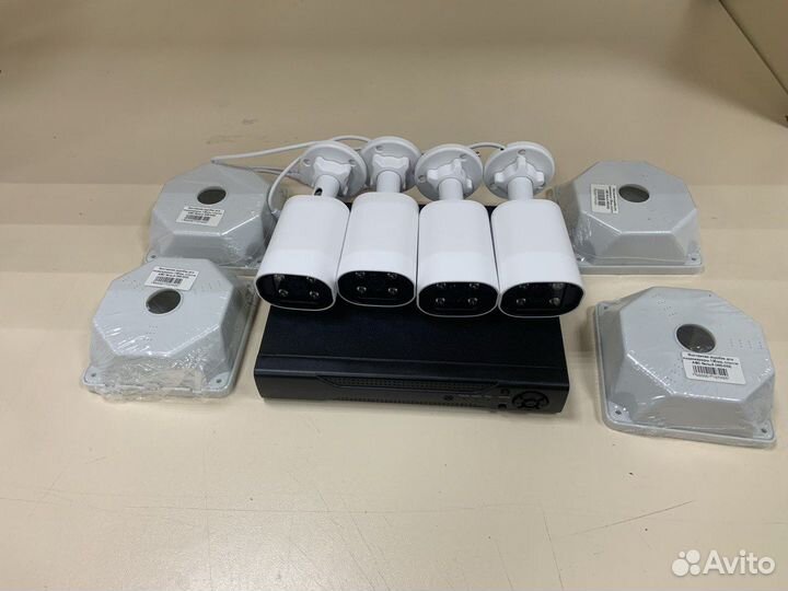Комплект видеонаблюдения 4 камеры