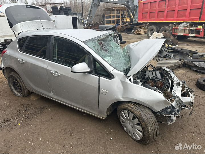 Opel astra J в разборе по частям