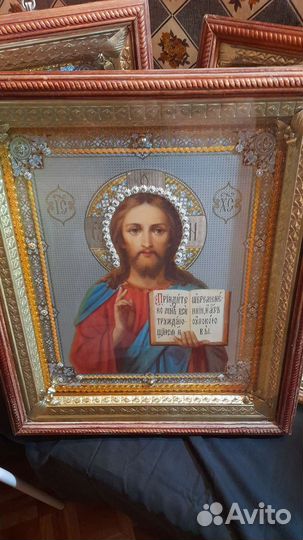 Иконы ручной работы освещены в Сергиевом Посаде