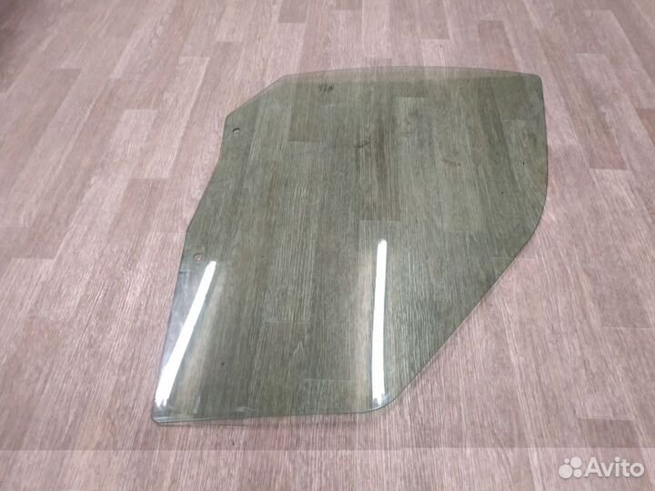 Стекло двери передн правой Land Rover Freelander 2