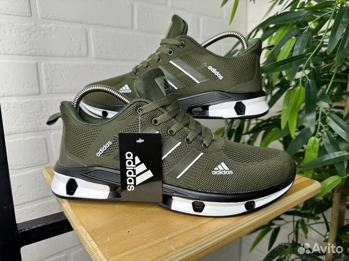 Кроссовки мужские Adidas 41