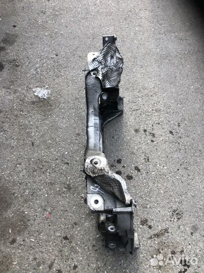 Балка передняя подрамник Mercedes w203 c203 s203