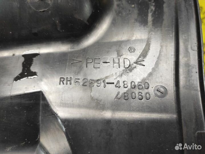 Подкрылок задний правый Toyota Harrier MCU30 1mzfe